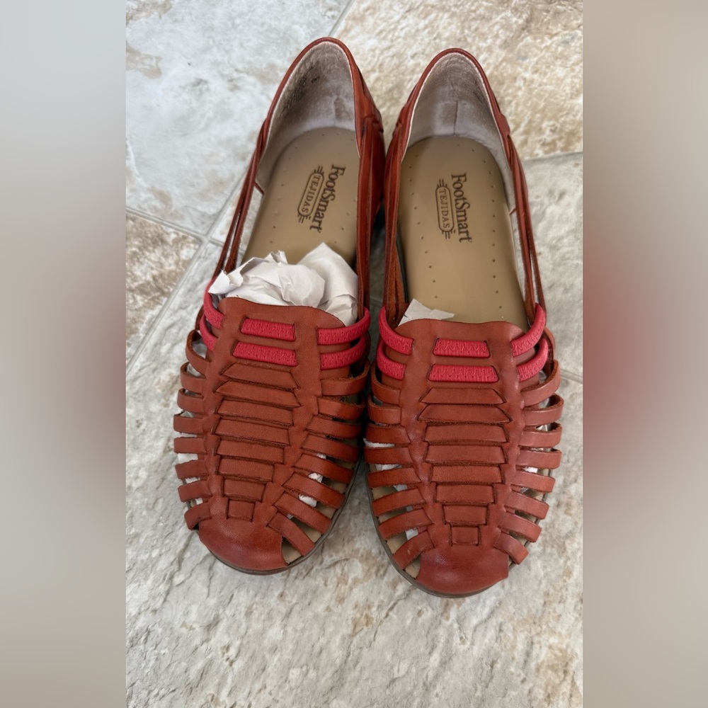 Footsmart Tejidas Full Leather Closed toe size 8.5